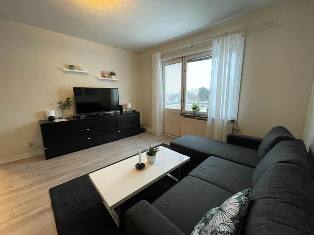 Trivsamma Lagenheter Med Fri Parkering Apartment Стокхолм Екстериор снимка