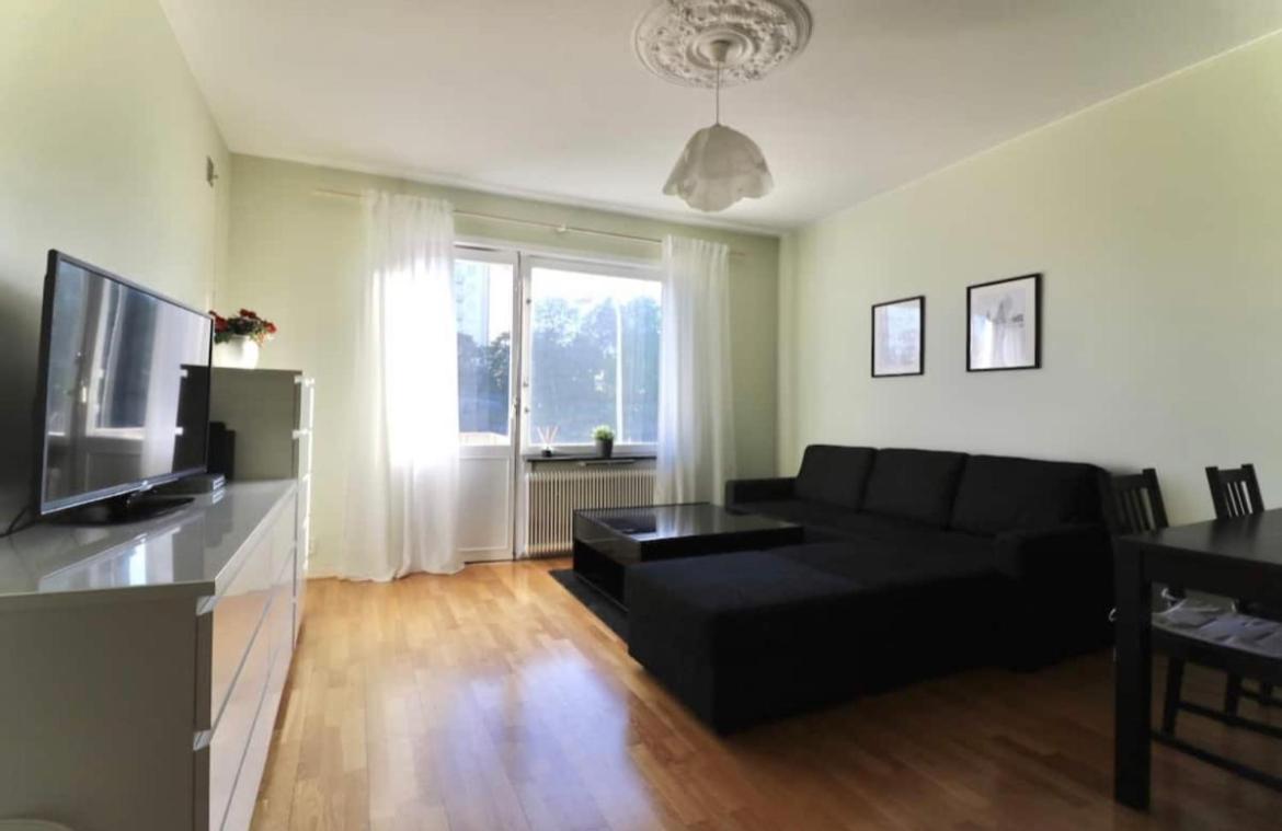 Trivsamma Lagenheter Med Fri Parkering Apartment Стокхолм Екстериор снимка