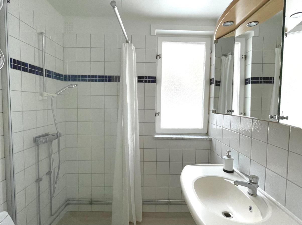 Trivsamma Lagenheter Med Fri Parkering Apartment Стокхолм Екстериор снимка