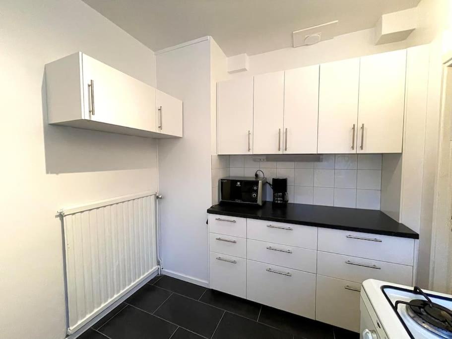 Trivsamma Lagenheter Med Fri Parkering Apartment Стокхолм Екстериор снимка
